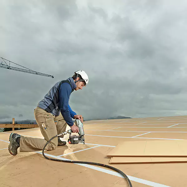 Why Edmond Business Owners Choose Edmond Roofing Pro for Roof Replacement?