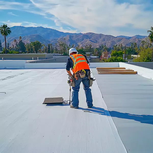 Why Edmond Property Owners Trust Edmond Roofing Pro for Flat Roofing?