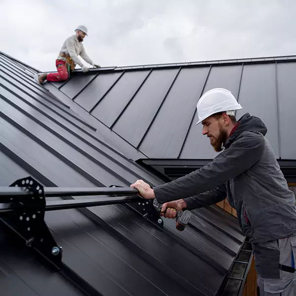 Why Edmond Property Owners Choose Edmond Roofing Pro for Metal Roof Repair?